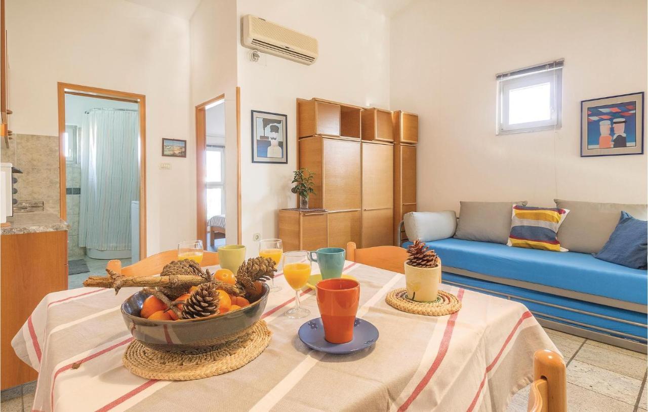 Lovely Apartment In Fazana With House Sea View Eksteriør bilde