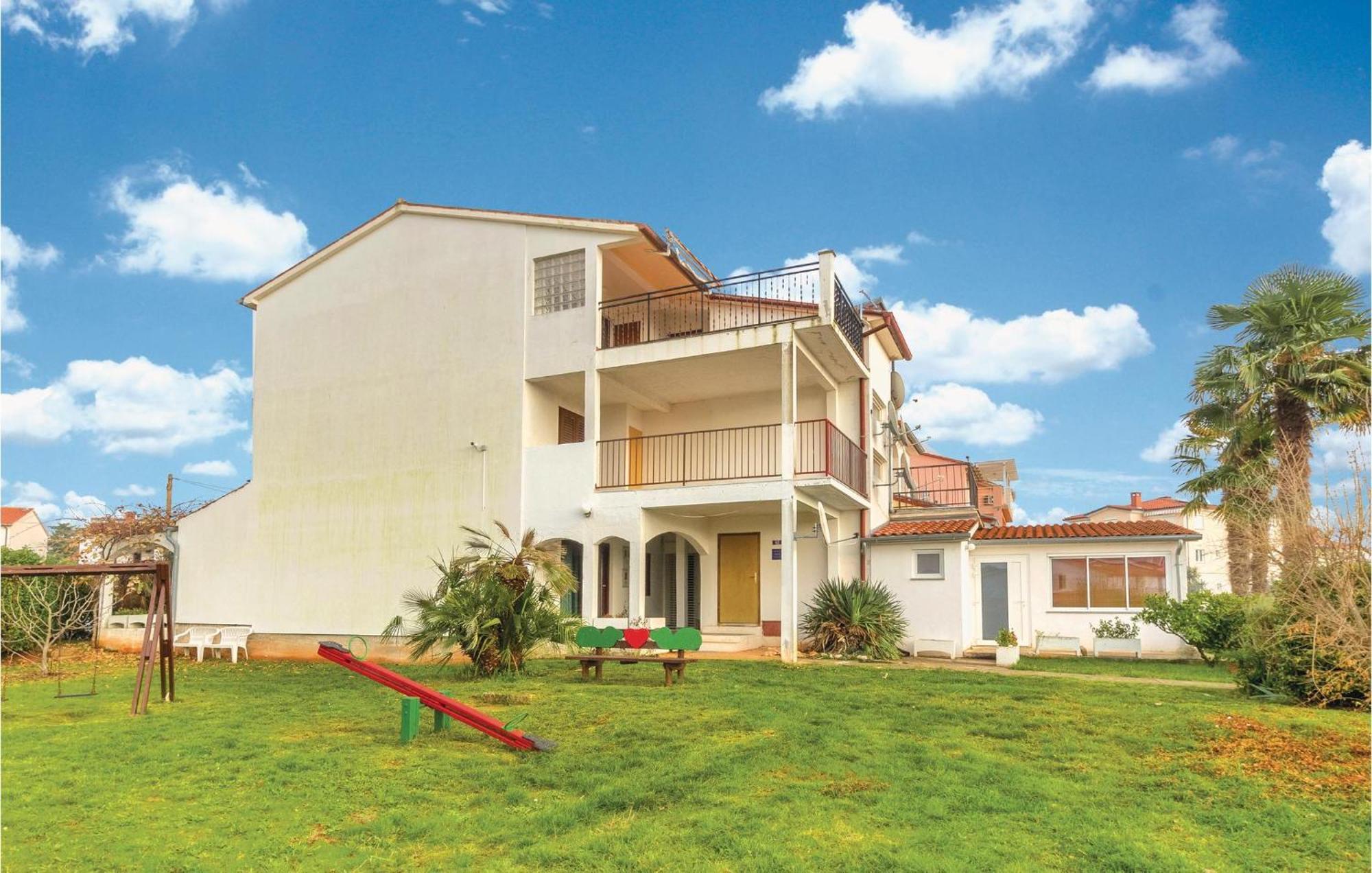 Lovely Apartment In Fazana With House Sea View Eksteriør bilde