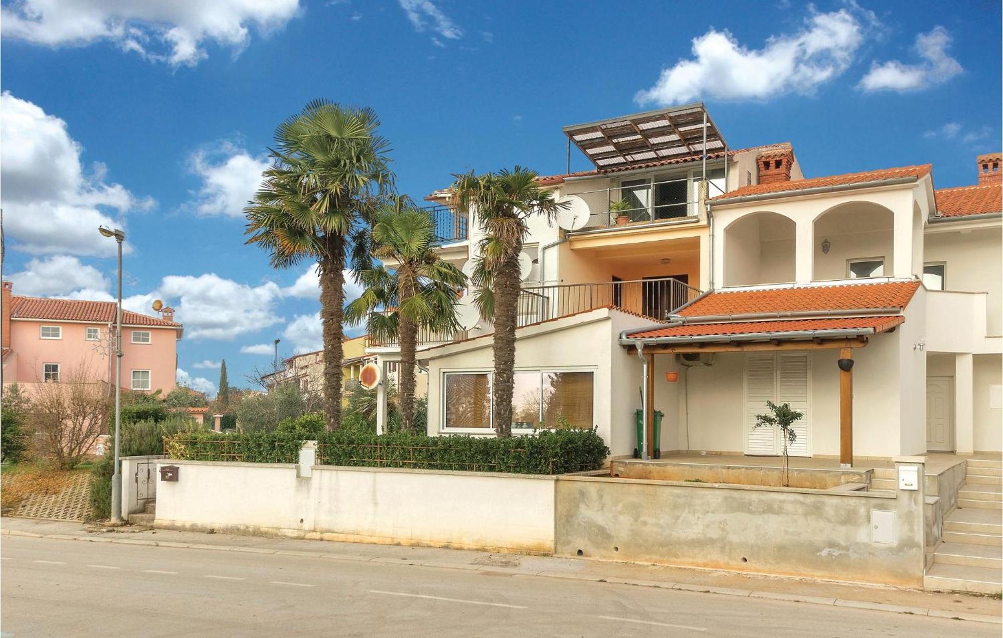 Lovely Apartment In Fazana With House Sea View Eksteriør bilde