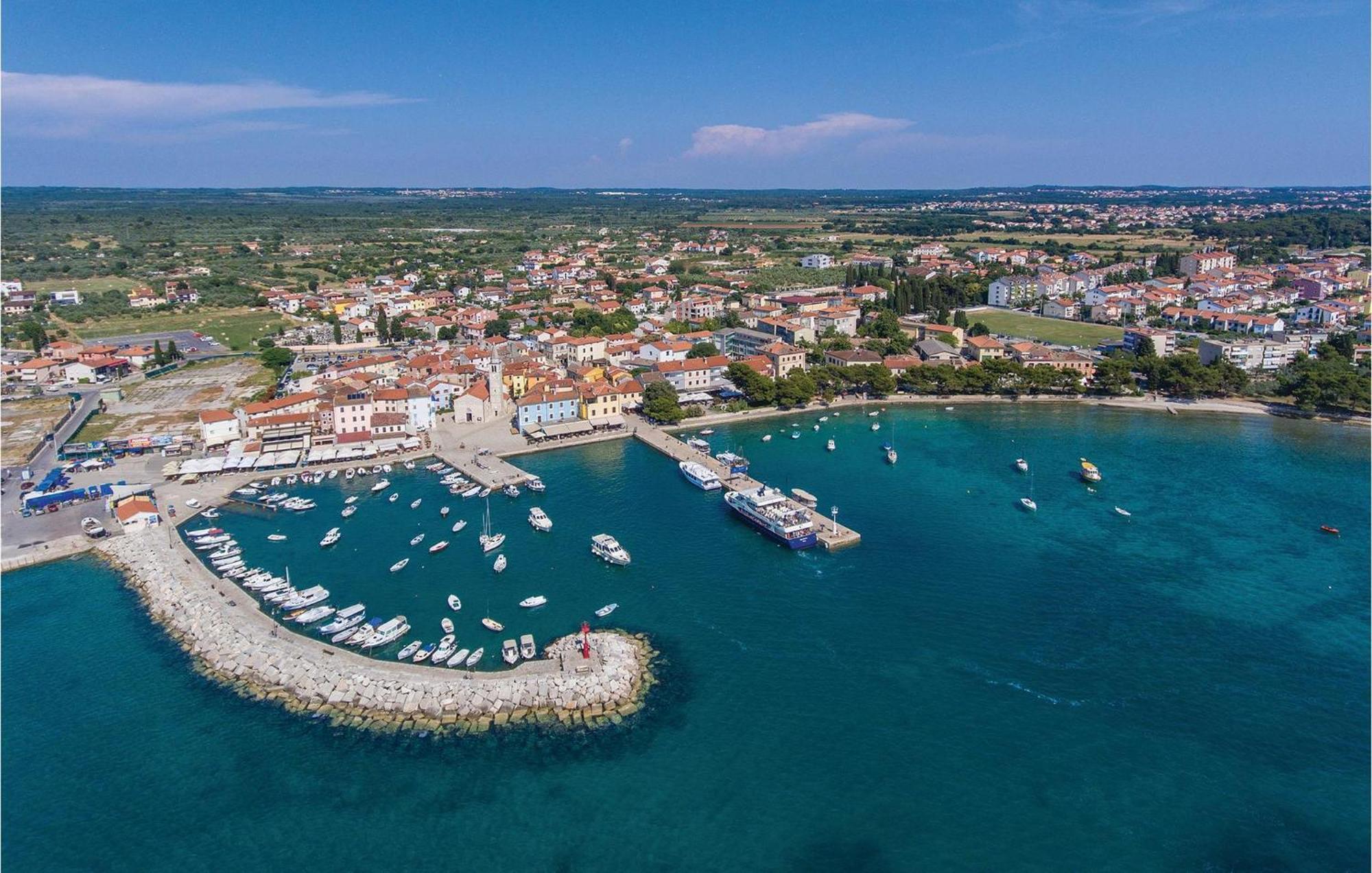 Lovely Apartment In Fazana With House Sea View Eksteriør bilde